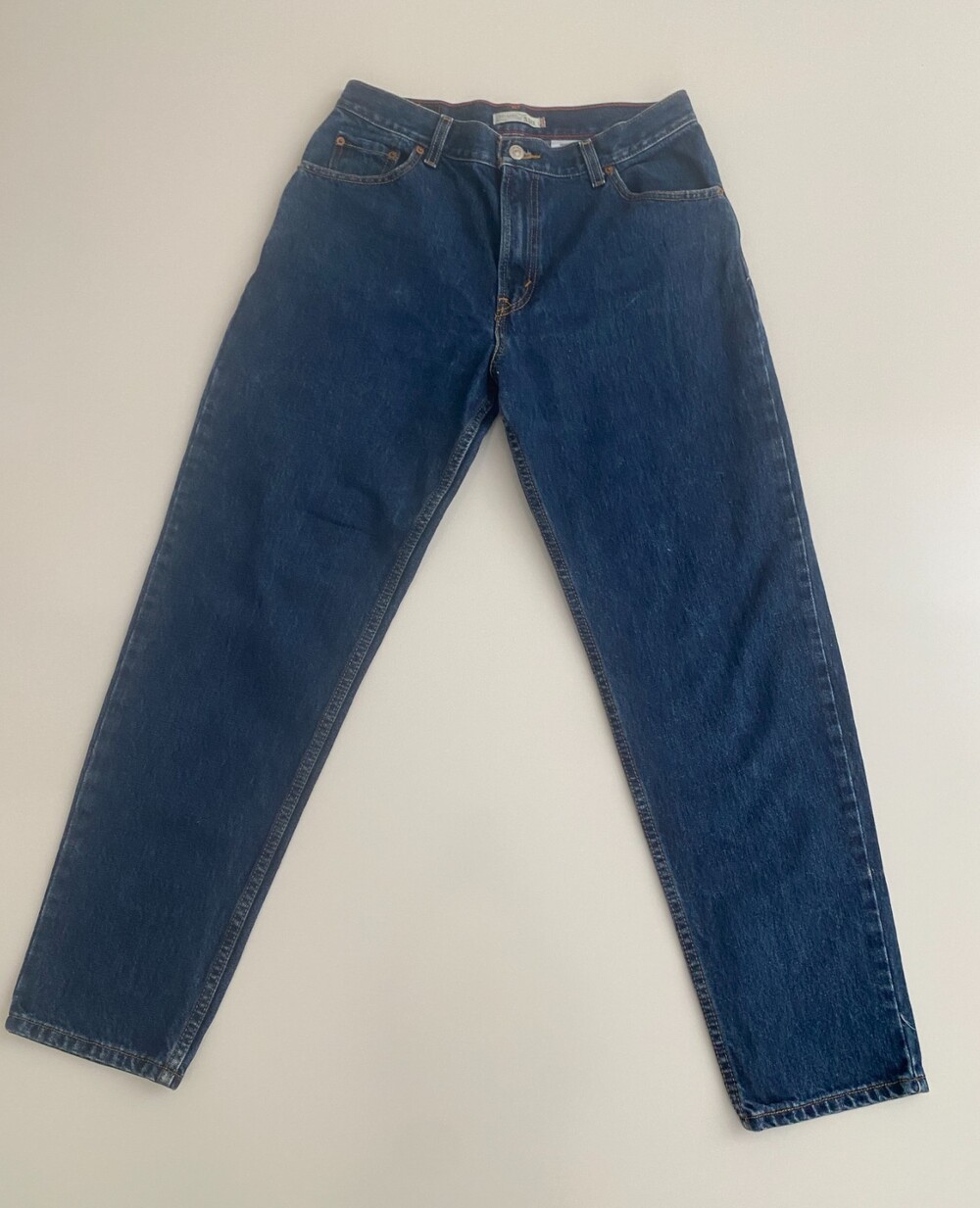 Levi's 550 Women's Jeans size 12M Relaxed Fit Tappered Leg Medium Wash 31"